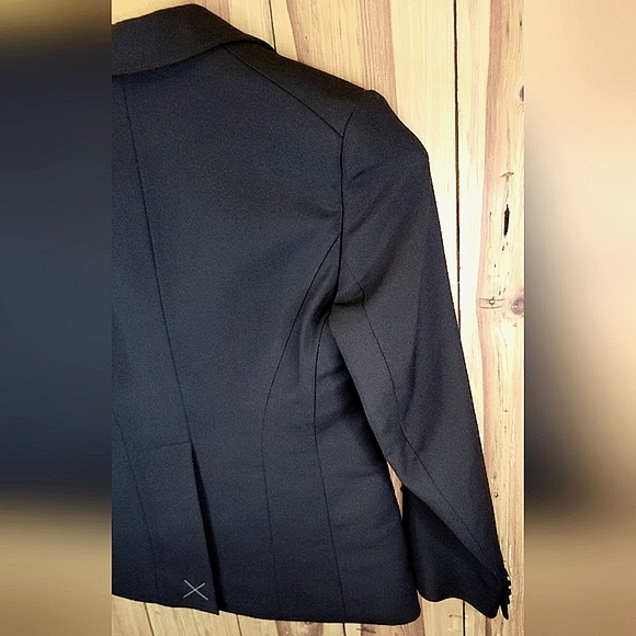 Burberry ¡NWT! Black Tailored Women's Blazer w Notched Lapels & Flared Sleeves - Picture 11 of 16